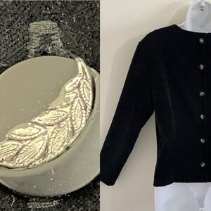 90’s Velvet Cropped Black Long Sleeve Back‎ Button Down Feather Detail Top LG